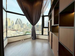 For sale 2 bedrooms condo in Bang Rak, Bangkok