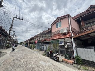 For sale 2 bedrooms townhouse in Nong Khaem, Bangkok