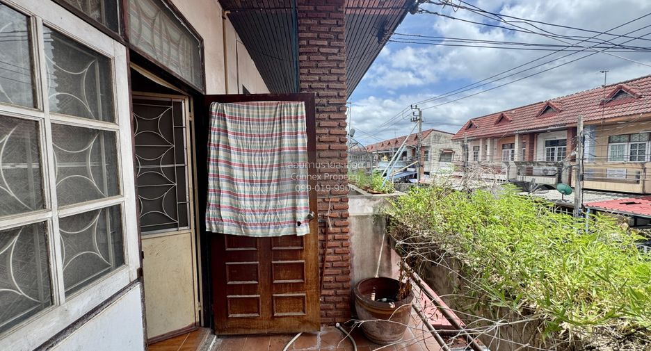 For sale 2 bedrooms townhouse in Nong Khaem, Bangkok