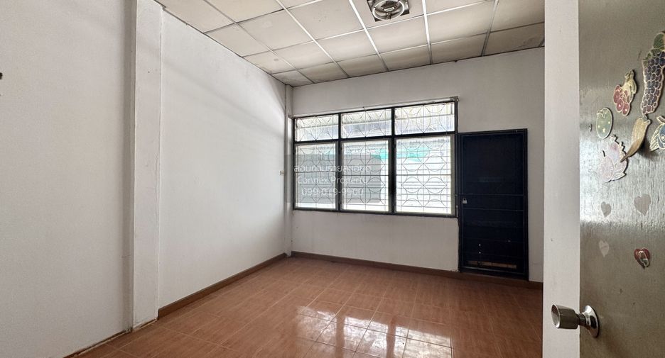 For sale 2 bedrooms townhouse in Nong Khaem, Bangkok