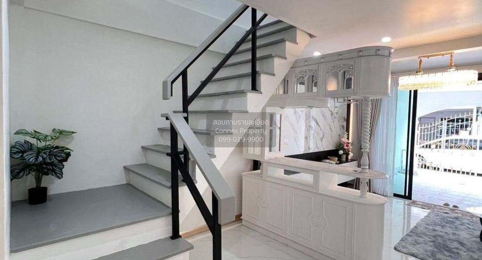 For sale 2 bedrooms townhouse in Bang Lamung, Chonburi