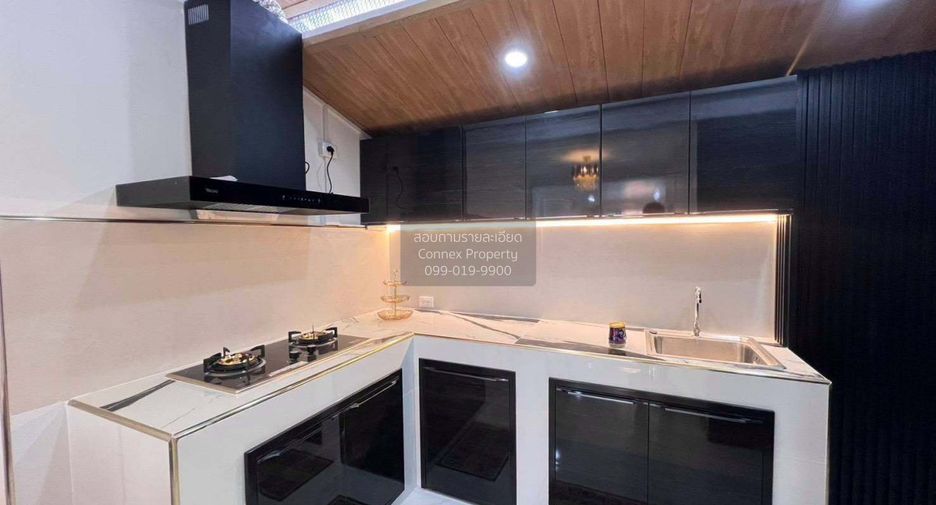 For sale 2 bedrooms townhouse in Bang Lamung, Chonburi