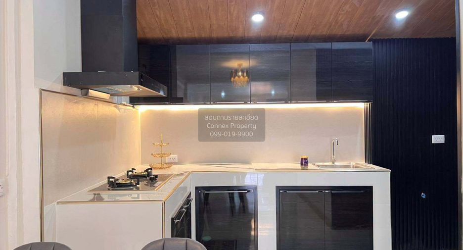 For sale 2 bedrooms townhouse in Bang Lamung, Chonburi