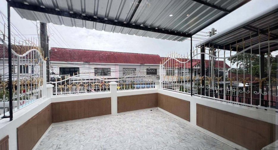 For sale 2 bedrooms townhouse in Bang Lamung, Chonburi