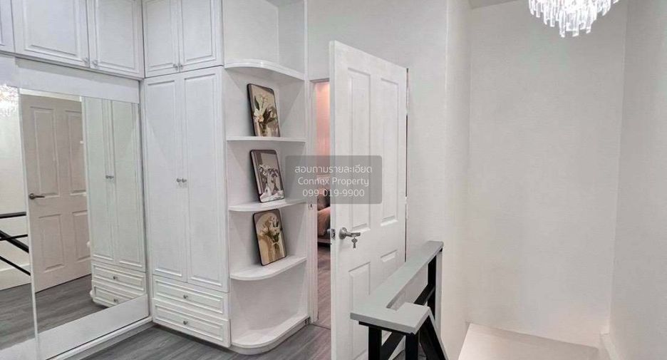 For sale 2 bedrooms townhouse in Bang Lamung, Chonburi