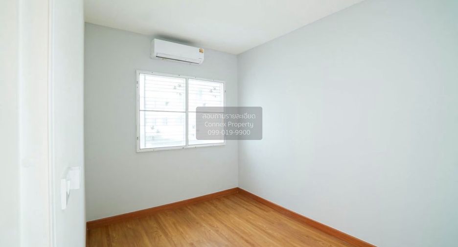 For sale 3 bedrooms townhouse in Pak Kret, Nonthaburi
