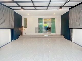 For sale 3 bedrooms townhouse in Pak Kret, Nonthaburi