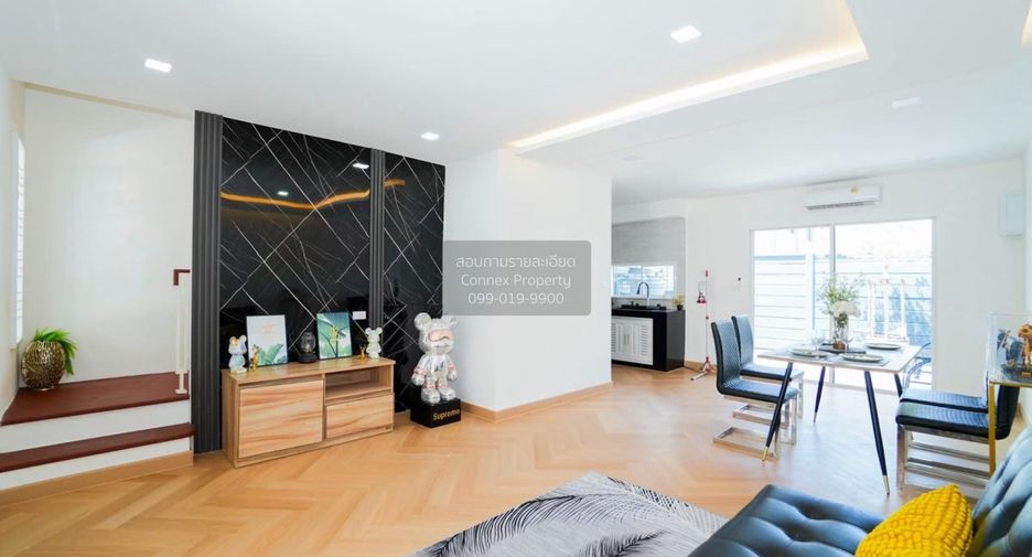 For sale 3 bedrooms townhouse in Pak Kret, Nonthaburi