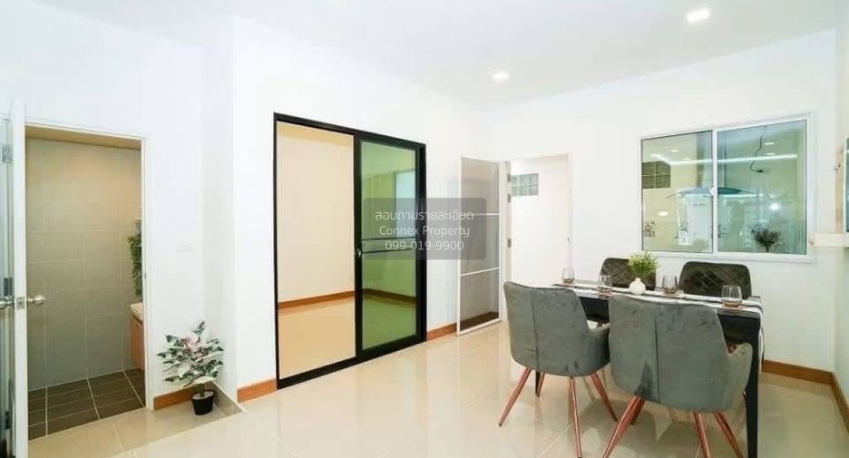 For sale 4 bedrooms townhouse in Mueang Nonthaburi, Nonthaburi