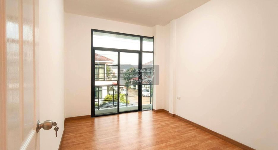 For sale 3 bedrooms townhouse in Bang Bua Thong, Nonthaburi