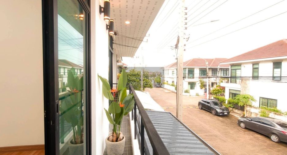 For sale 3 bedrooms townhouse in Bang Bua Thong, Nonthaburi