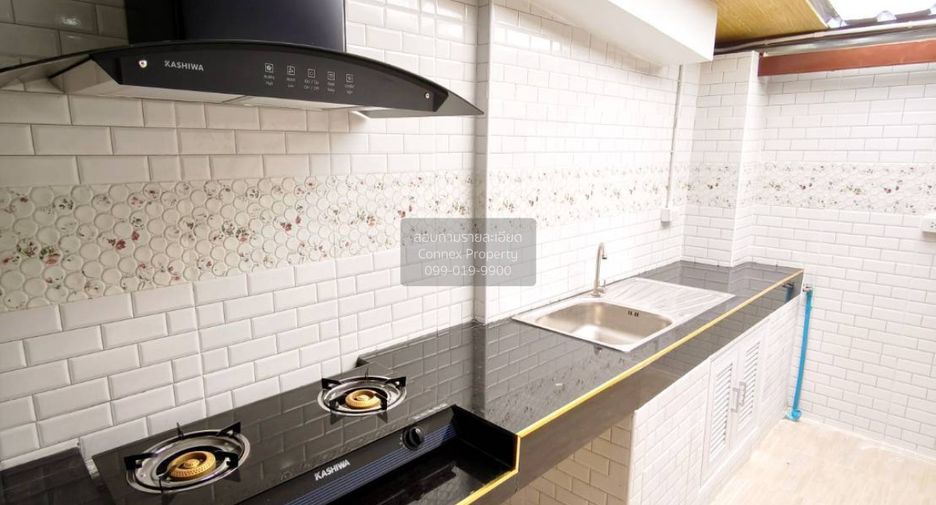 For sale 2 bedrooms townhouse in Nong Khaem, Bangkok