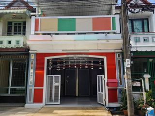For sale 2 bedrooms townhouse in Khlong Sam Wa, Bangkok