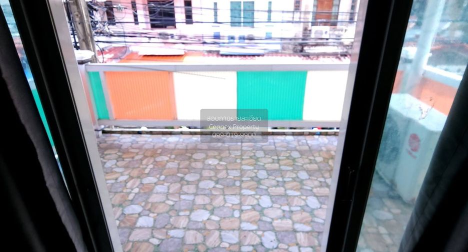 For sale 2 bedrooms townhouse in Khlong Sam Wa, Bangkok