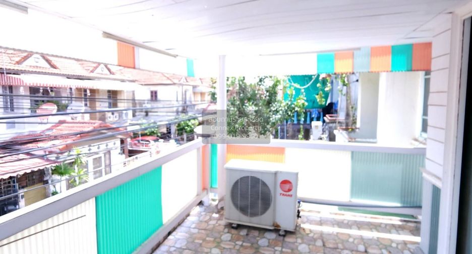 For sale 2 bedrooms townhouse in Khlong Sam Wa, Bangkok