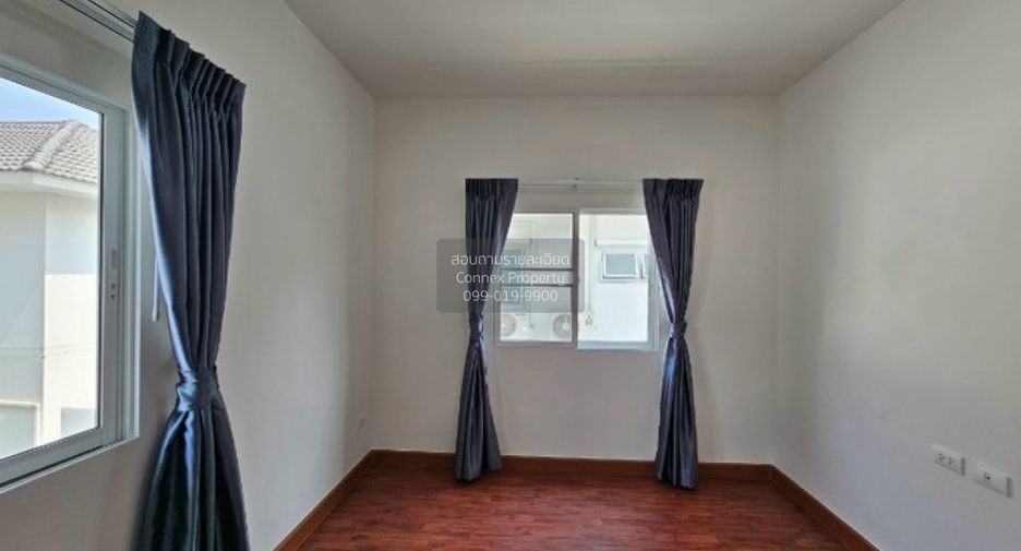 For sale 4 bedrooms house in Krathum Baen, Samut Sakhon