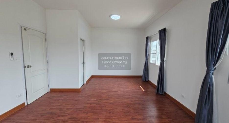 For sale 4 bedrooms house in Krathum Baen, Samut Sakhon