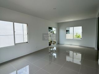 For sale 3 bedrooms house in Mueang Samut Sakhon, Samut Sakhon