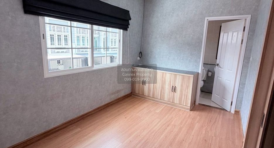 For sale 4 bedrooms house in Bang Khen, Bangkok