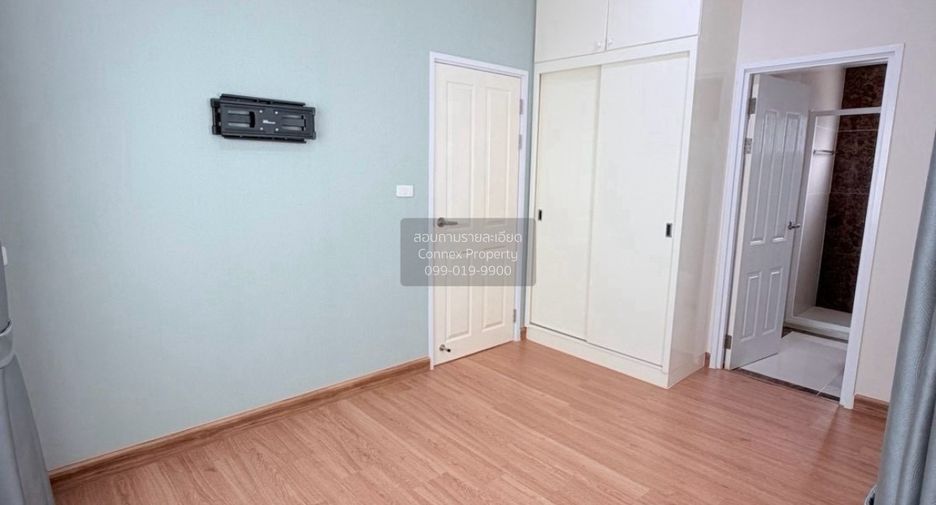 For sale 4 bedrooms house in Bang Khen, Bangkok