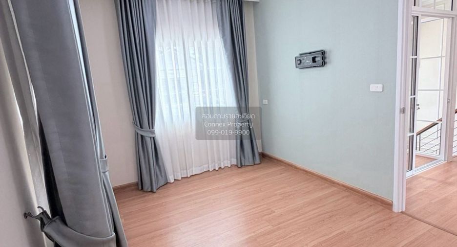 For sale 4 bedrooms house in Bang Khen, Bangkok