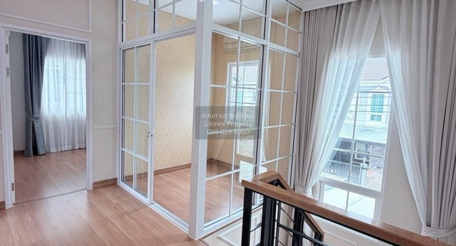 For sale 4 bedrooms house in Bang Khen, Bangkok