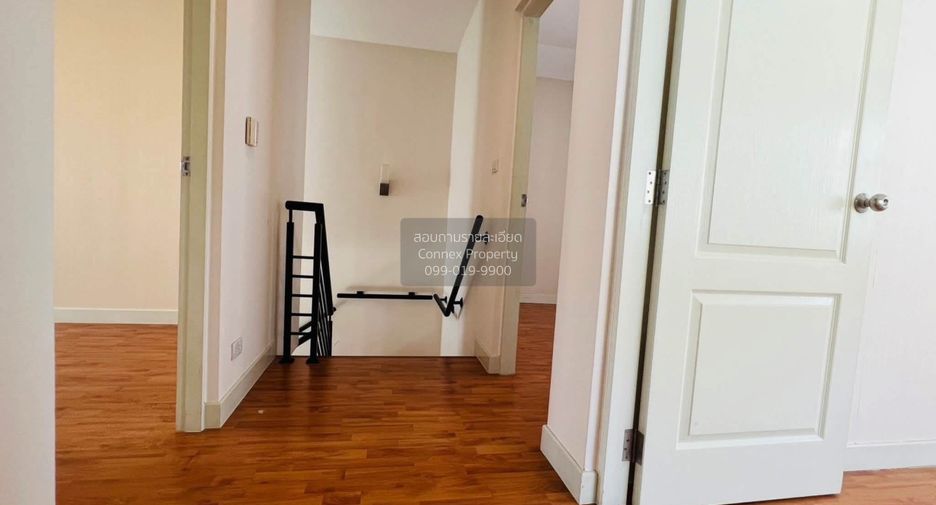 For sale 3 bedrooms house in Khan Na Yao, Bangkok