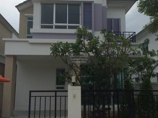 For sale 3 bedrooms house in Khan Na Yao, Bangkok