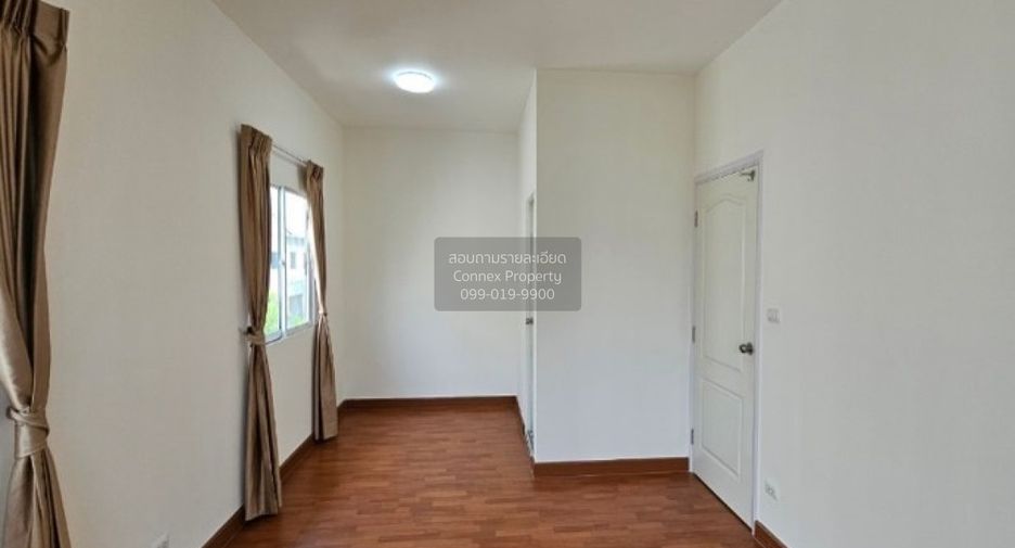 For sale 3 bedrooms house in Krathum Baen, Samut Sakhon