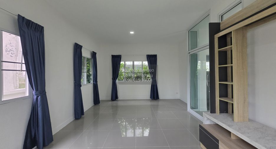 For sale 3 bedrooms house in Krathum Baen, Samut Sakhon