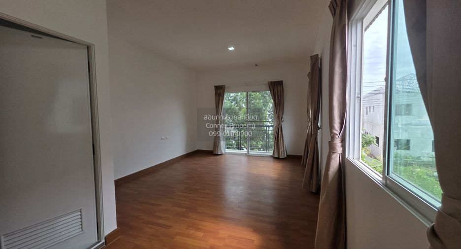 For sale 3 bedrooms house in Krathum Baen, Samut Sakhon