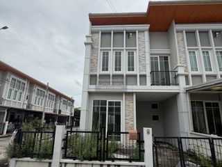 For sale 3 bedrooms townhouse in Mueang Nonthaburi, Nonthaburi