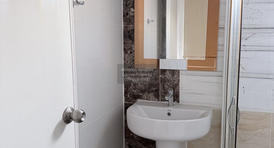 For sale 3 bedrooms townhouse in Mueang Nonthaburi, Nonthaburi
