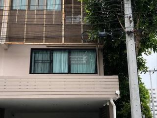 For sale 3 bedrooms townhouse in Pak Kret, Nonthaburi