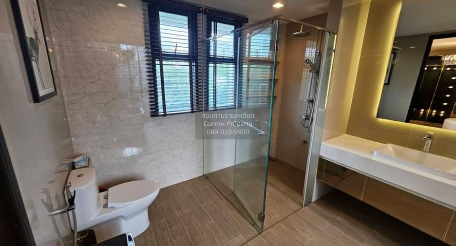 For sale 3 bedrooms townhouse in Lat Phrao, Bangkok