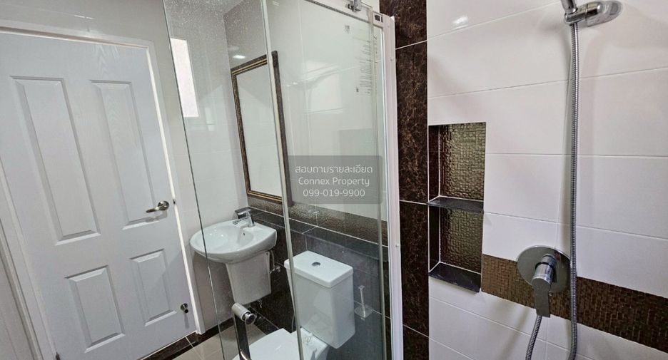For sale 4 bedrooms house in Mueang Samut Sakhon, Samut Sakhon