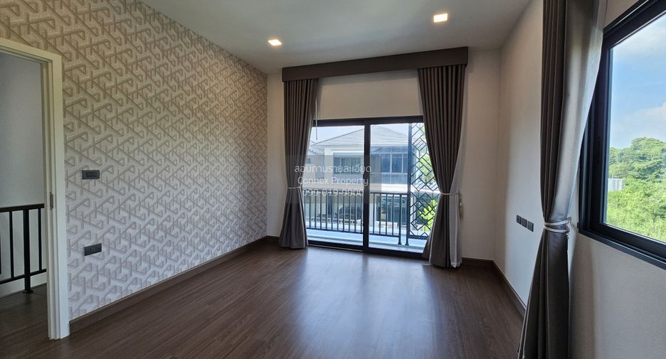 For sale 3 bedrooms house in Mueang Nonthaburi, Nonthaburi