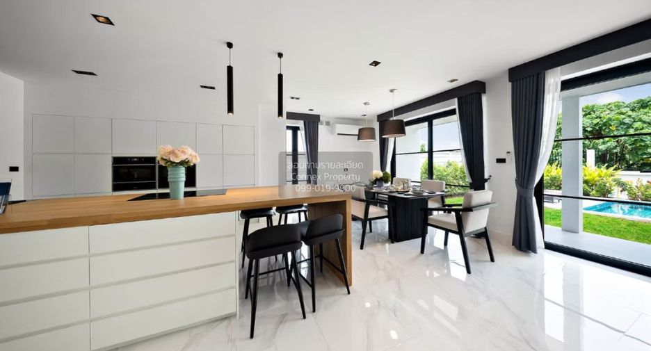 Casa en venta de 6 habitaciones en Bang Lamung, Chonburi
