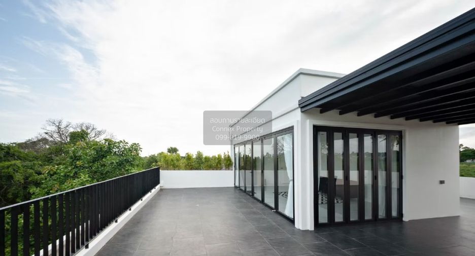 Casa en venta de 6 habitaciones en Bang Lamung, Chonburi