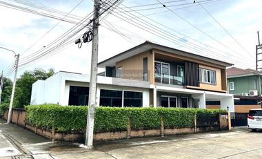 For sale 4 bedrooms house in Bang Phli, Samut Prakan
