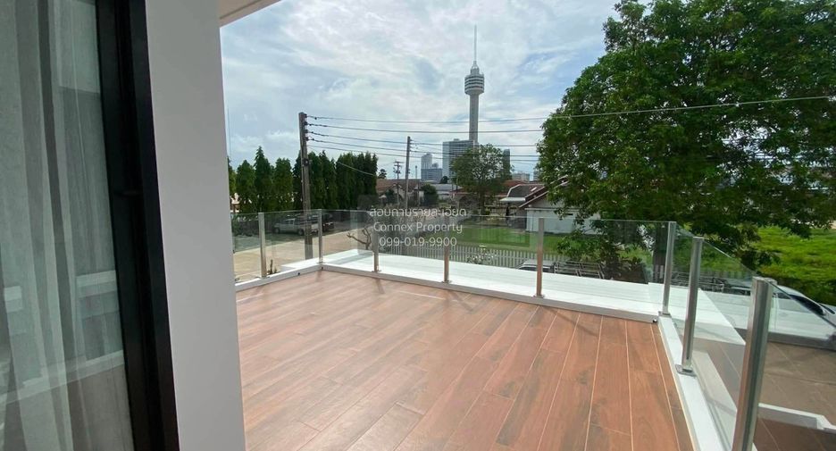 For sale 5 bedrooms house in Bang Lamung, Chonburi