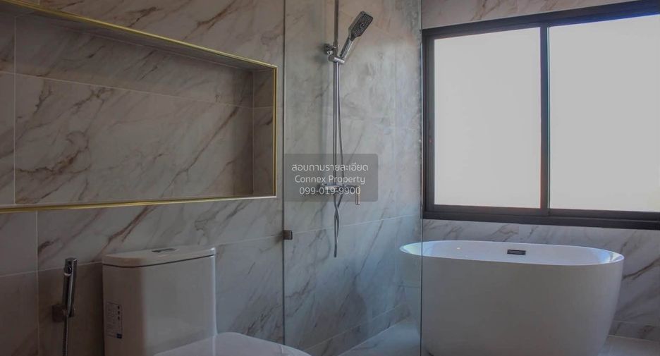 For sale 5 bedrooms house in Bang Lamung, Chonburi