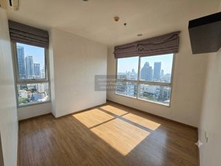 For sale 2 bedrooms condo in Yan Nawa, Bangkok