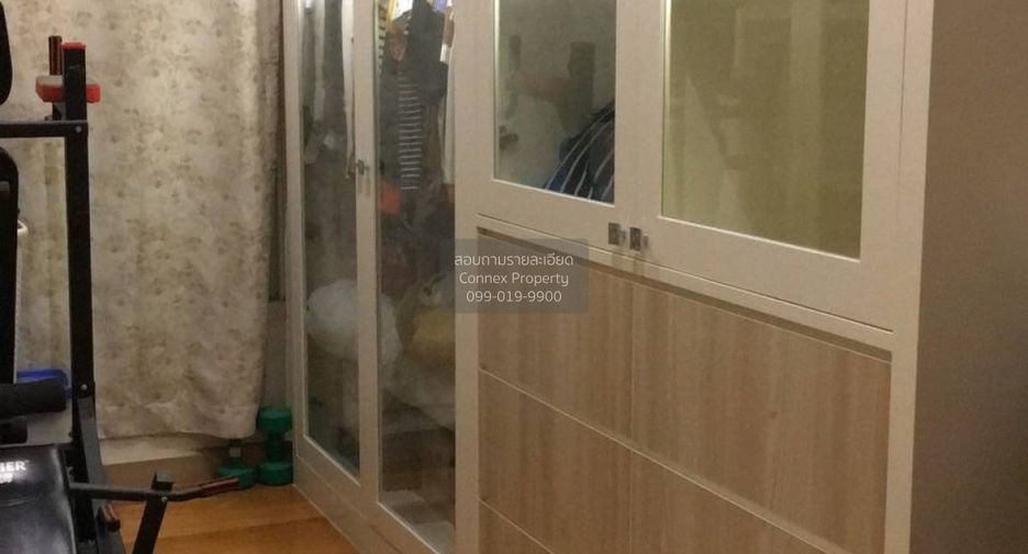 For sale 4 bedrooms house in Khan Na Yao, Bangkok