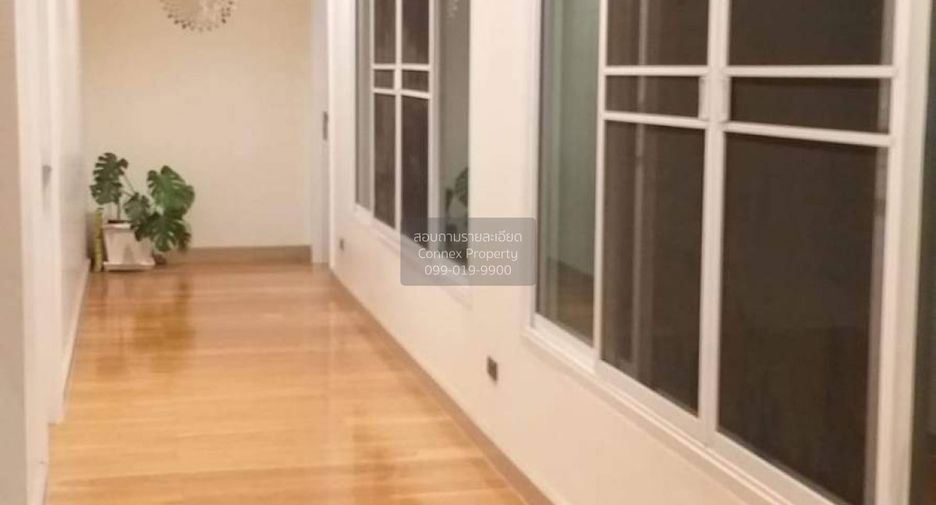 For sale 4 bedrooms house in Khan Na Yao, Bangkok