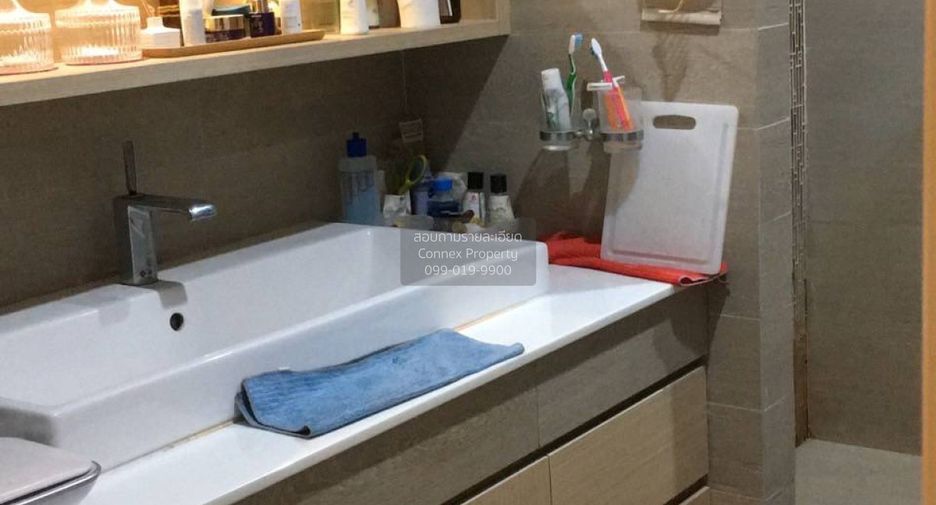 For sale 4 bedrooms house in Khan Na Yao, Bangkok