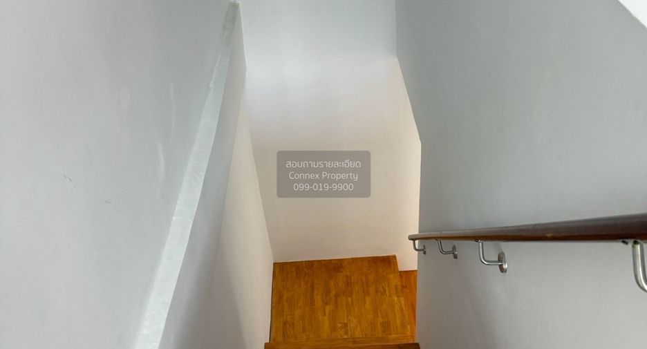 For sale 2 bedrooms townhouse in Bangkok Noi, Bangkok