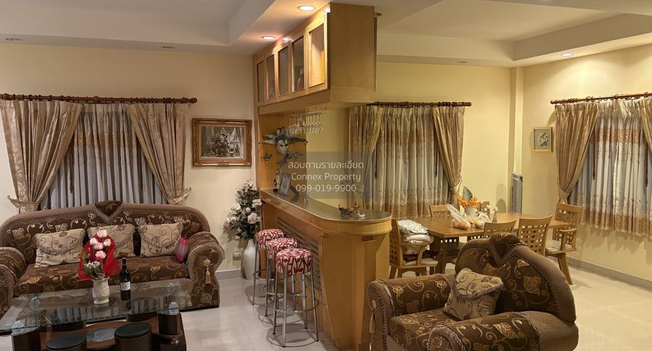 For sale 4 bedrooms house in Bang Lamung, Chonburi