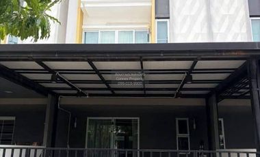 For sale 3 bedrooms townhouse in Mueang Nonthaburi, Nonthaburi