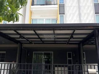 For sale 3 bedrooms townhouse in Mueang Nonthaburi, Nonthaburi